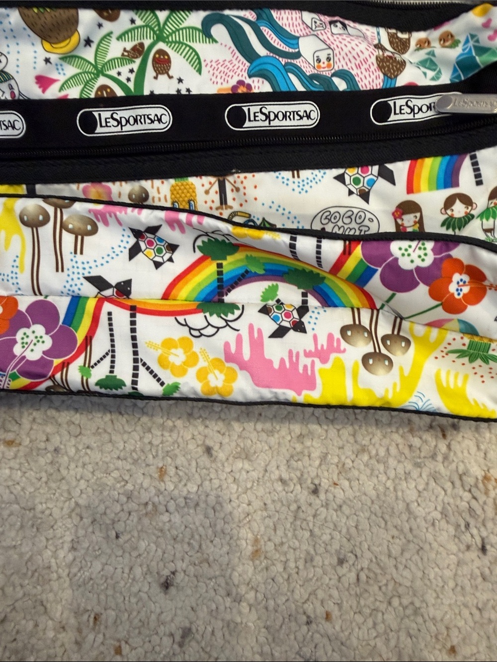 Lesportsac limited edition Hawaii bag with matching pouch - Picture 7 of 13